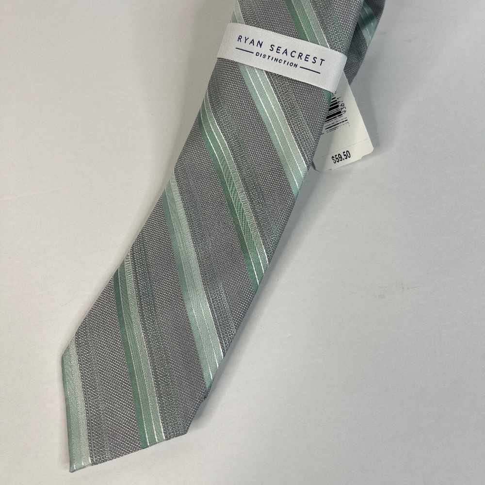 Ryan Seacrest Neck Tie NWT Greens/Grays
